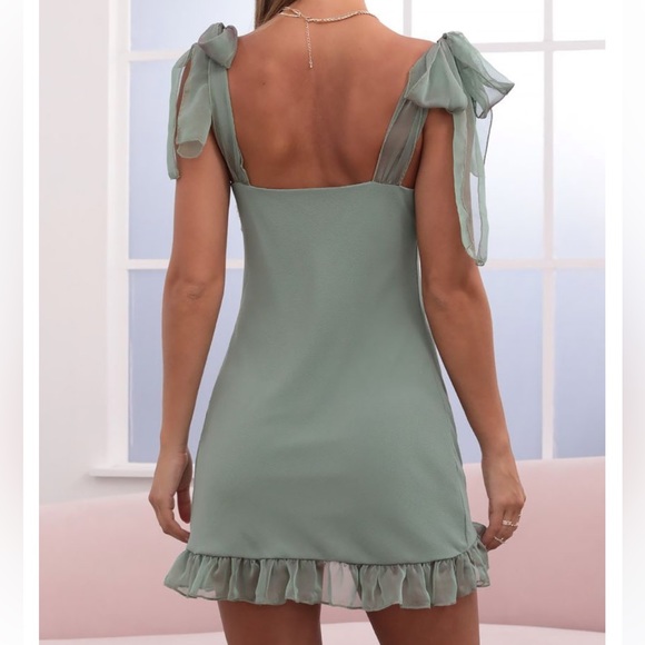 LUCY IN THE SKY Marie Chiffon Slip Dress - Picture 11 of 15